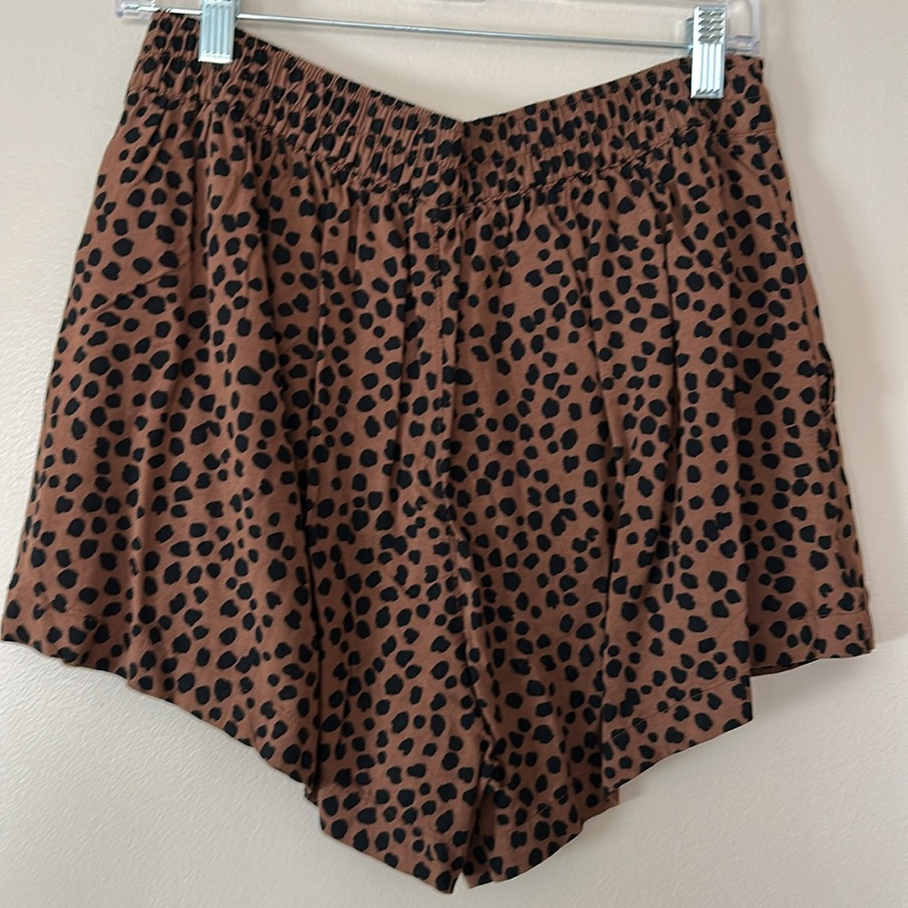 NEW Old Navy Leopard Print Women's Shorts size M